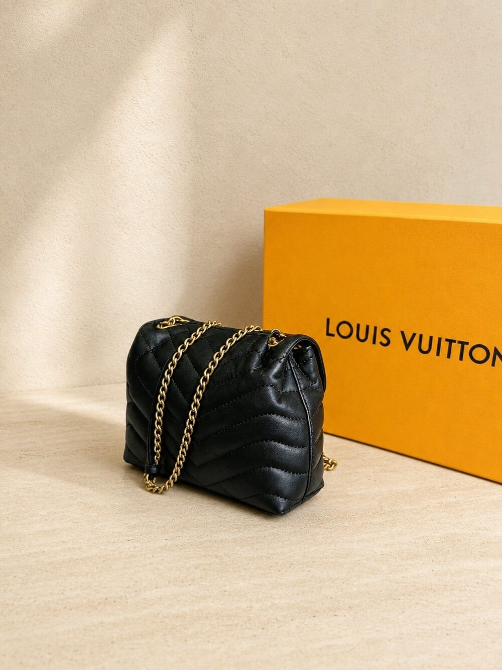 Louis Vuitton Black Quilted New Wave Chain Shoulder Handbag - Picture 6 of 6